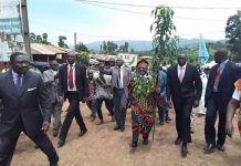 Crise anglophone : Joseph Dion Ngute offre l’arbre de la paix à ses concitoyens du Nord-Ouest