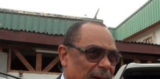 Coup de massue: Grégoire Owona manque de finesse