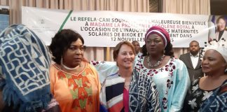 Cameroun : Ségolène Royale lance le projet » maternité solaire » à Okode I