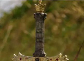 Espagne : Une épée vieille de 3200 ans découverte par hasard sur une île