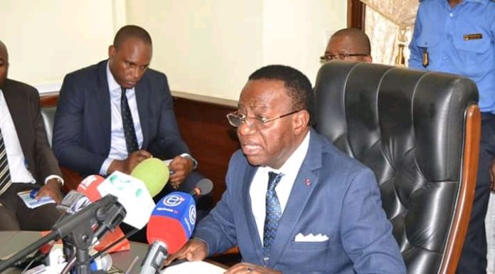 Recrutement des docteurs Ph/D : Jacques Fame Ndongo tente d’apaiser les esprits